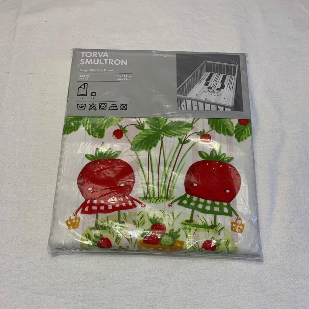 IKEA Crib Bedding 100%cotton
New in original packaging